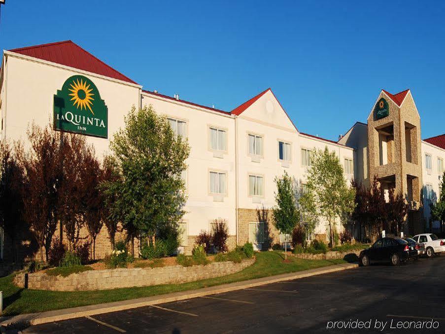 Baymont By Wyndham Springfield I-44 Hotel Exterior photo